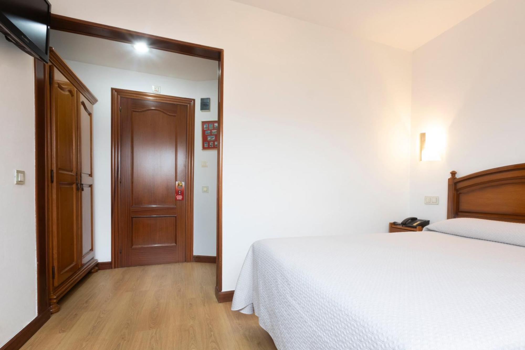 Hotel Cabeza Norena Exterior photo
